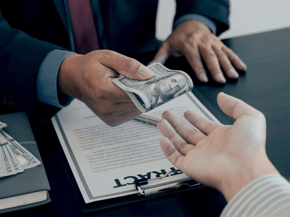 director severance negotiation tips that triple your payout